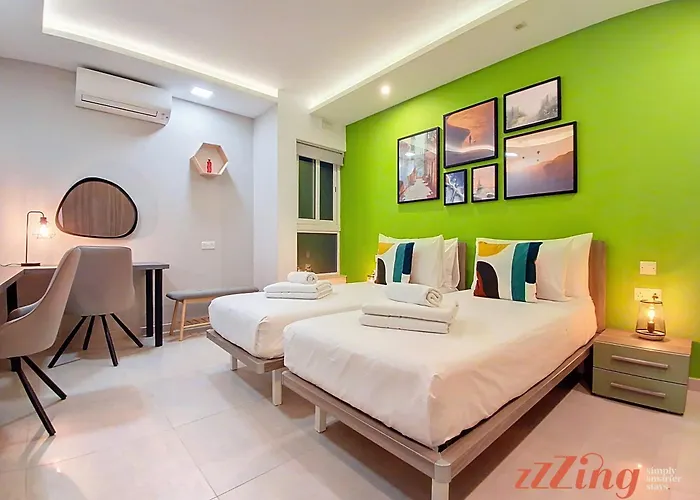 Seafront Mellieha With Stunning Sea Views 公寓 *