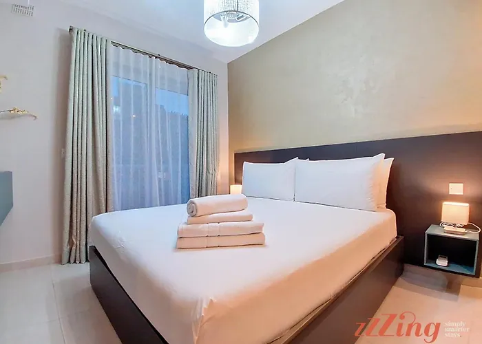 Seafront Mellieha With Stunning Sea Views 公寓