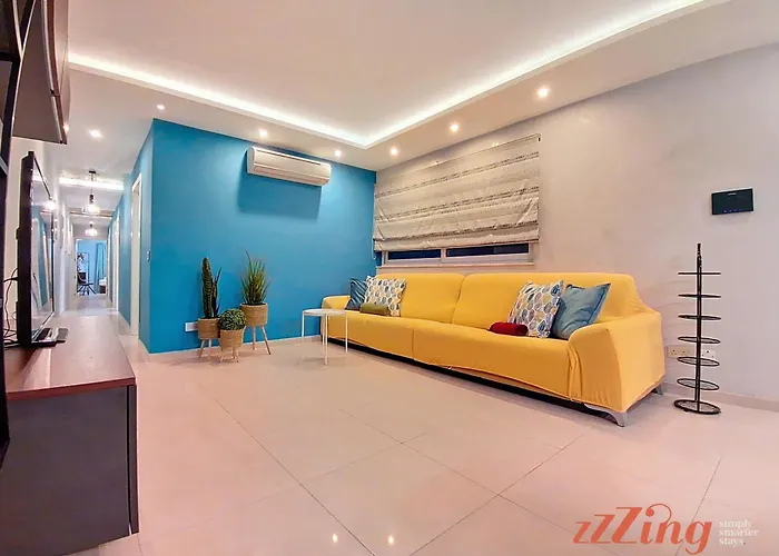 Seafront Mellieha With Stunning Sea Views * Is-Sellum