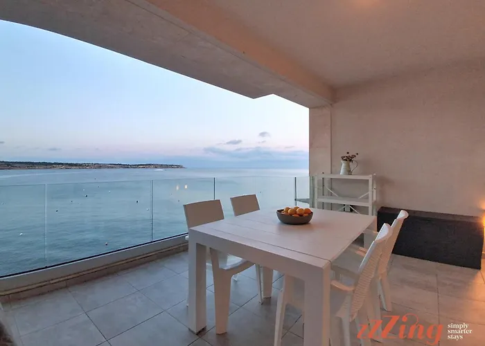 Seafront Mellieha With Stunning Sea Views Lejlighed Is-Sellum