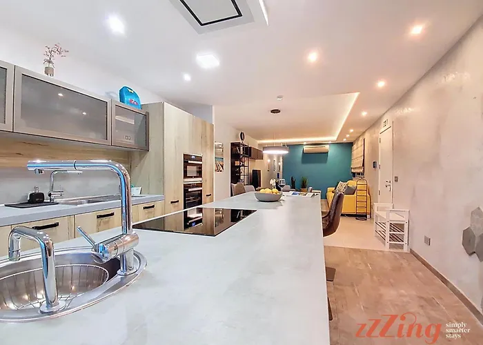 Seafront Mellieha With Stunning Sea Views Lejlighed